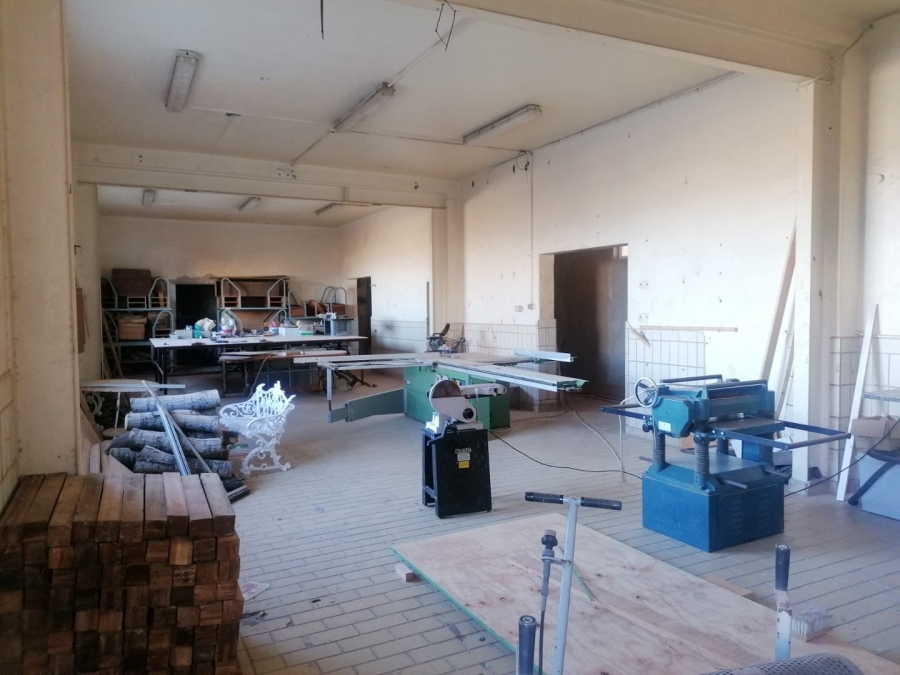 4 Bedroom Property for Sale in Ladybrand Free State